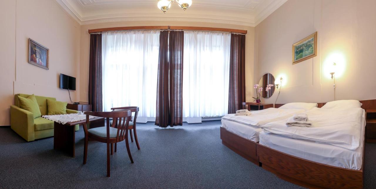 Hotel Slovan Plzeň Eksteriør billede